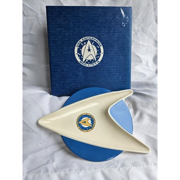 Pfaltzgraff Star Trek USS NCC-1701-A Enterprise Stoneware Candy Dish - Picture 1 of 5